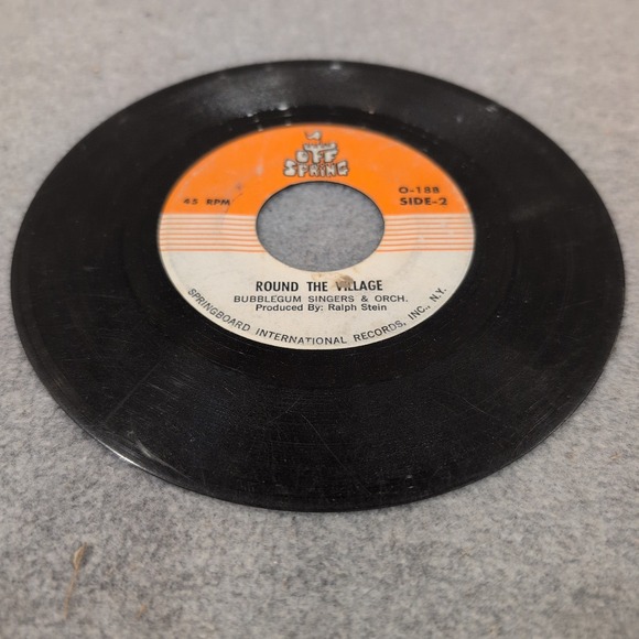 Bubblegum Singers & Orch Round The Village Off Spring 45 RPM Vinyl O-18B Record - Picture 3 of 4